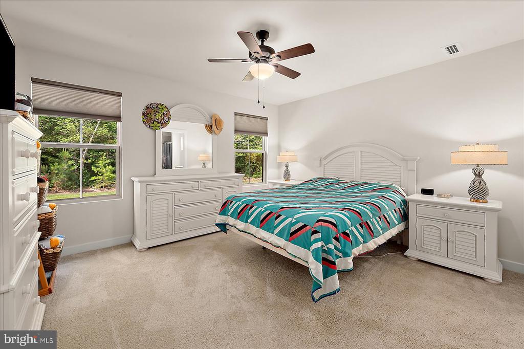 26211 VINTAGE CIRCLE