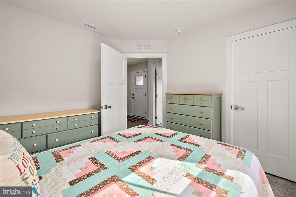 26211 VINTAGE CIRCLE