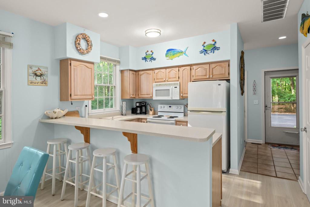 38489 MAINSAIL DRIVE Unit: 22