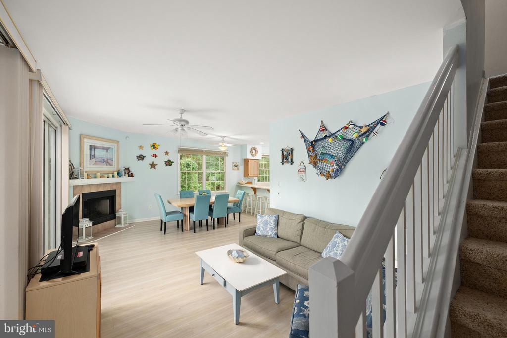 38489 MAINSAIL DRIVE Unit: 22