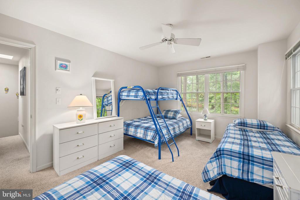 38489 MAINSAIL DRIVE Unit: 22