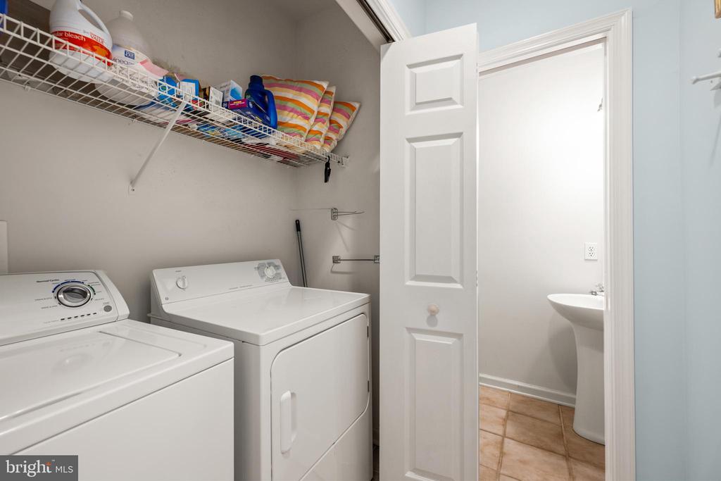 38489 MAINSAIL DRIVE Unit: 22