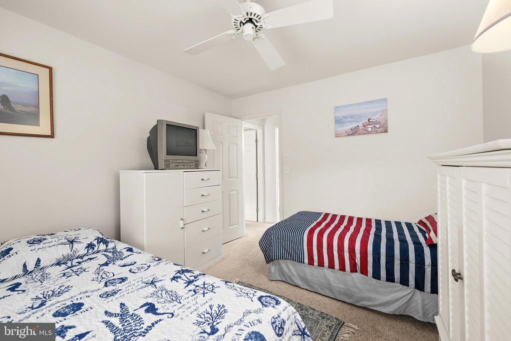38489 MAINSAIL DRIVE Unit: 22