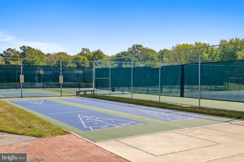 38489 MAINSAIL DRIVE Unit: 22
