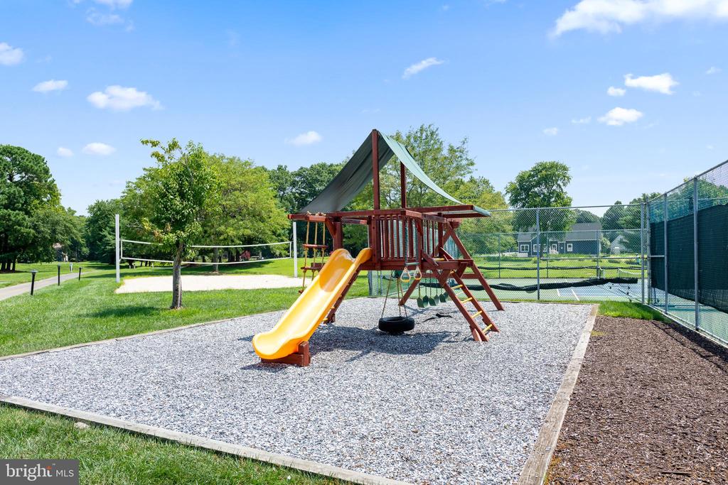 38489 MAINSAIL DRIVE Unit: 22