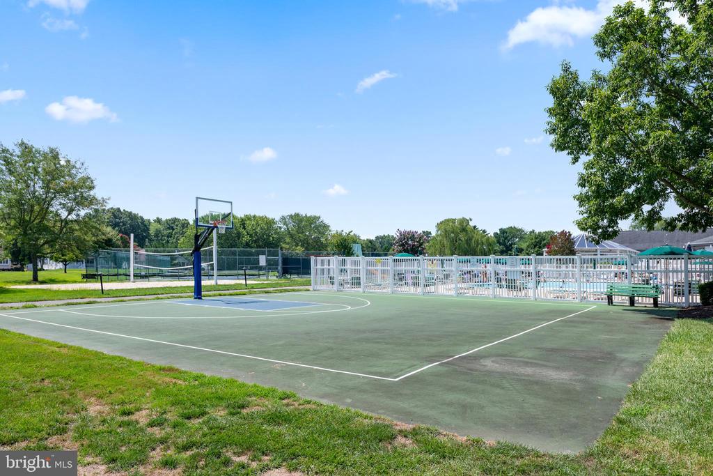 38489 MAINSAIL DRIVE Unit: 22
