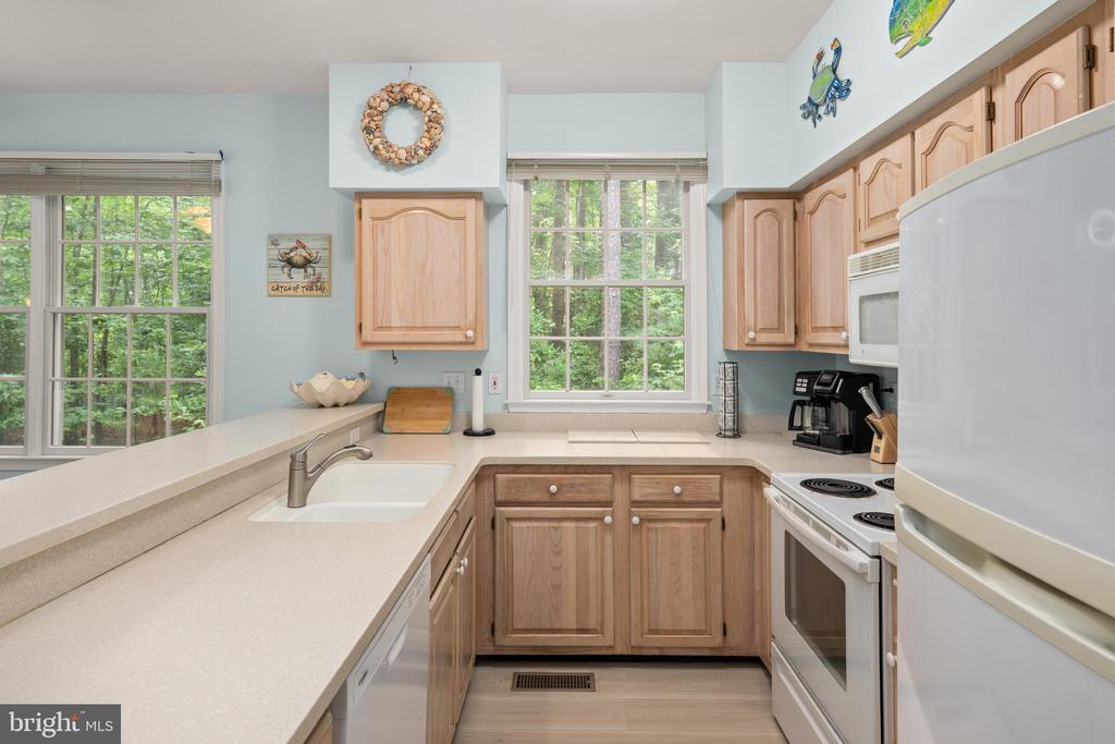 38489 MAINSAIL DRIVE Unit: 22