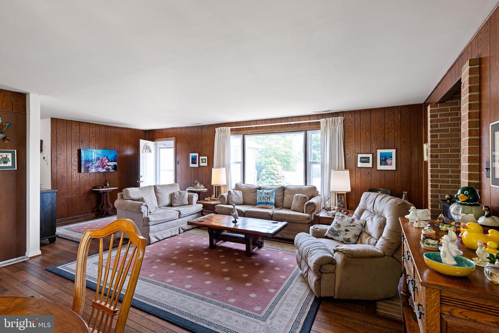 9 DRAPER DRIVE