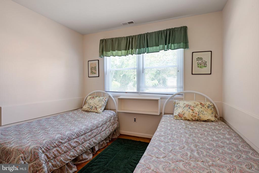 9 DRAPER DRIVE