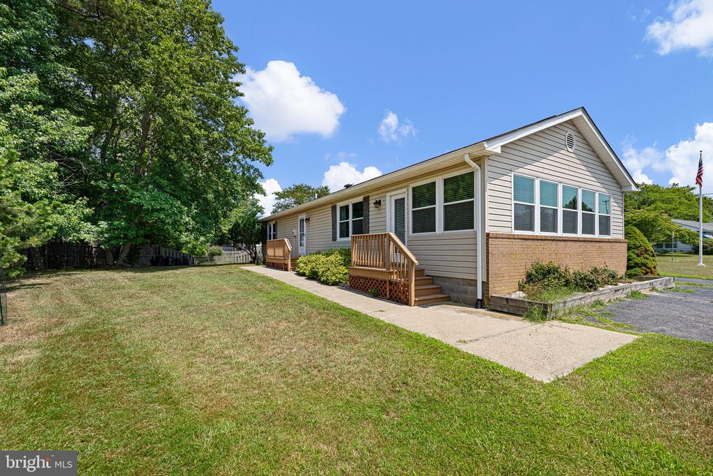 9 DRAPER DRIVE