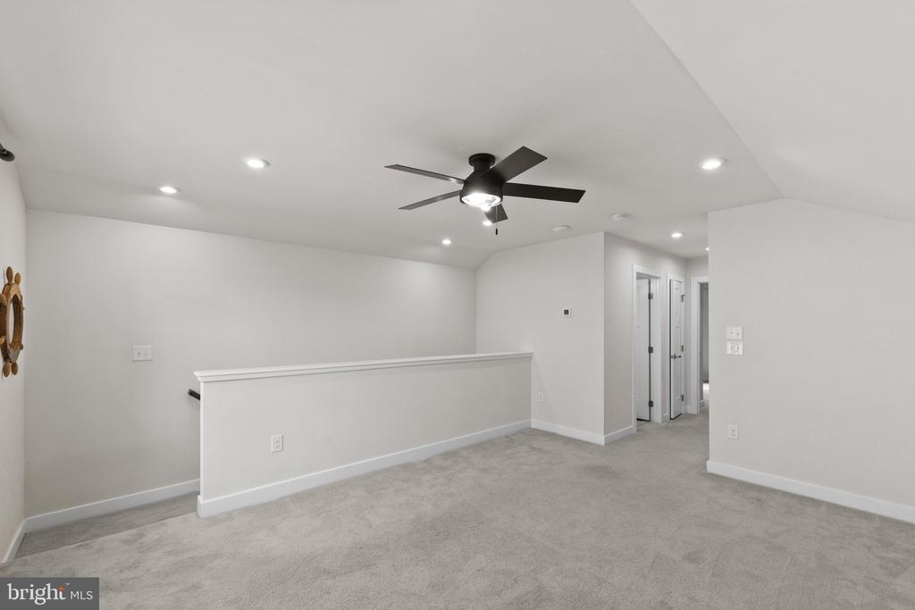 36611 RED CEDAR LOOP Unit: 19