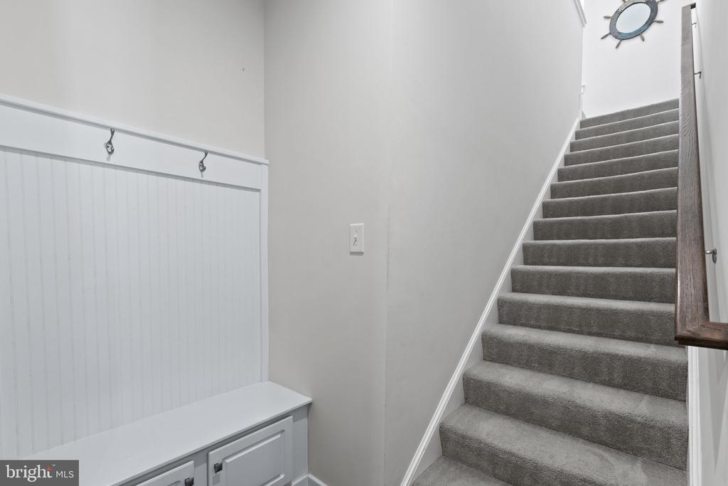 36611 RED CEDAR LOOP Unit: 19