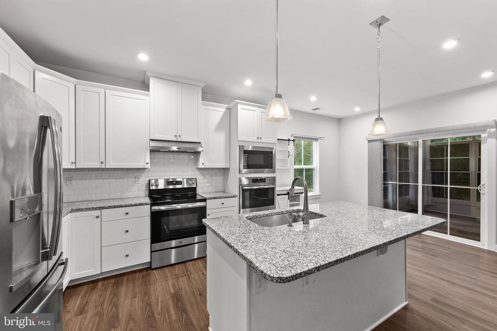 36611 RED CEDAR LOOP Unit: 19