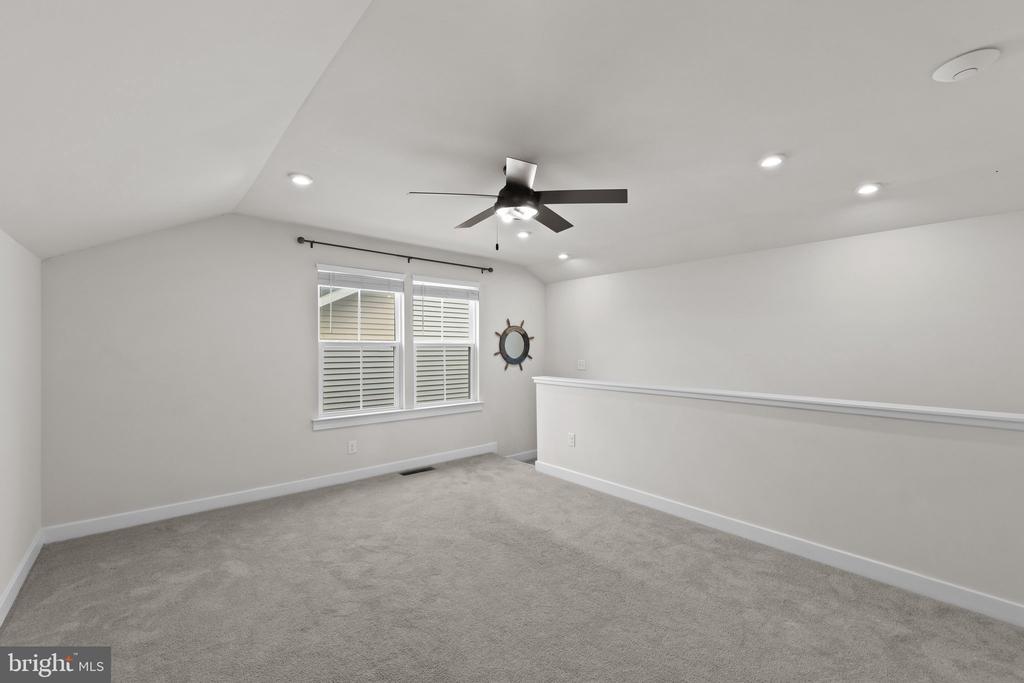 36611 RED CEDAR LOOP Unit: 19