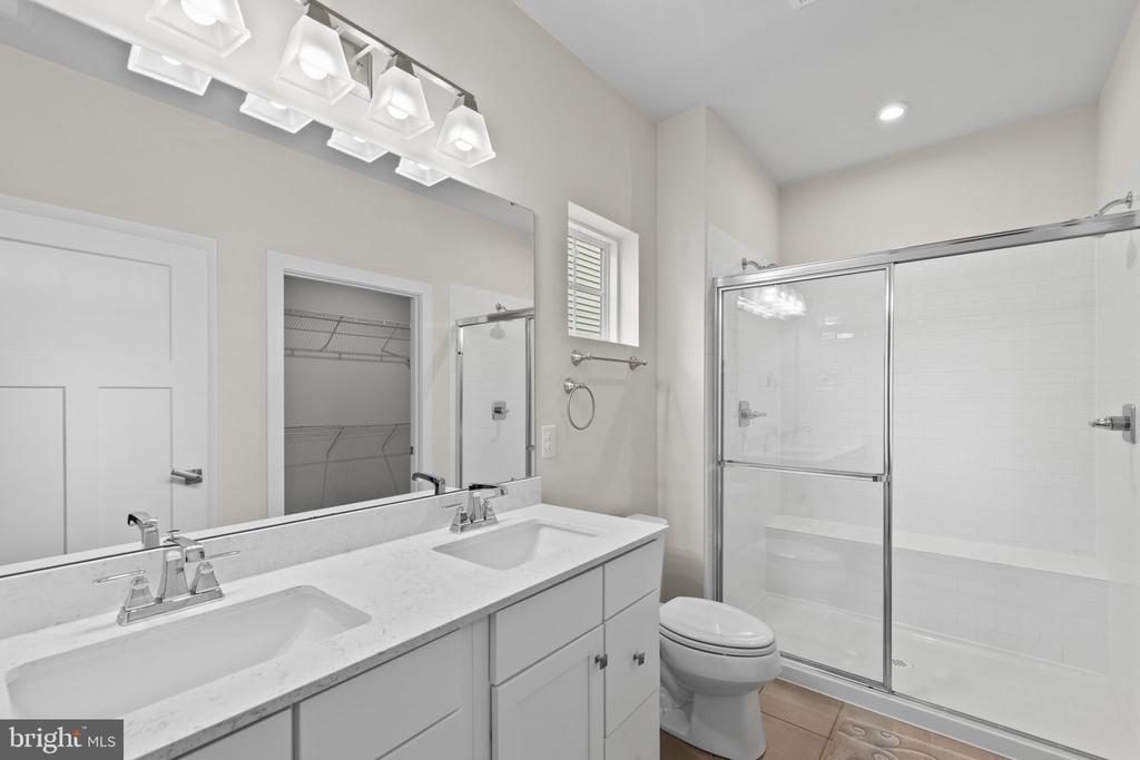 36611 RED CEDAR LOOP Unit: 19