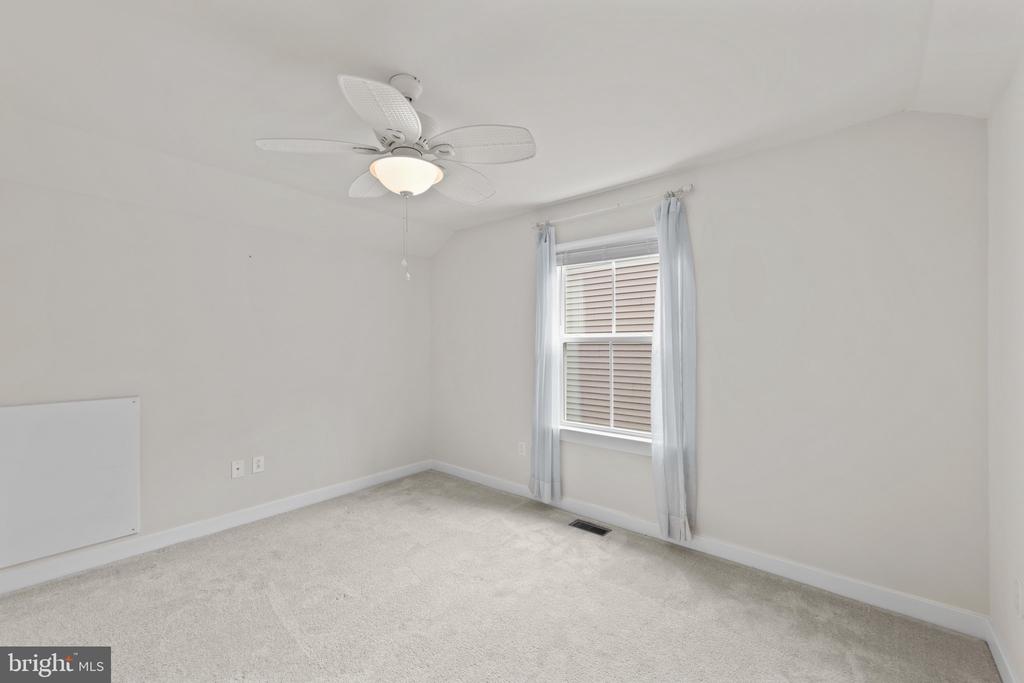 36611 RED CEDAR LOOP Unit: 19