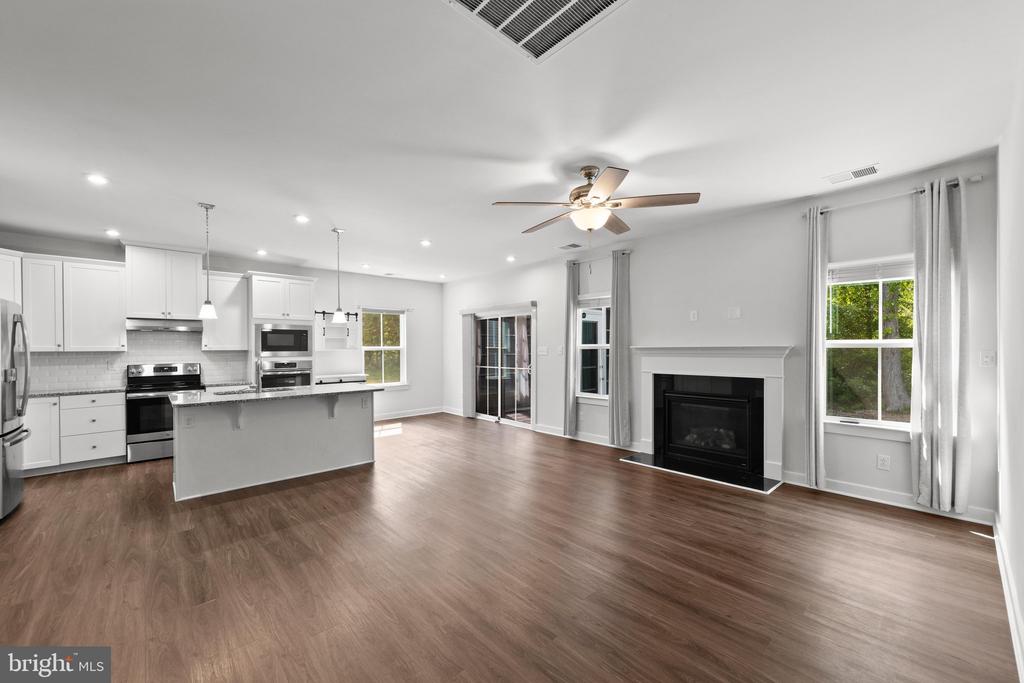 36611 RED CEDAR LOOP Unit: 19