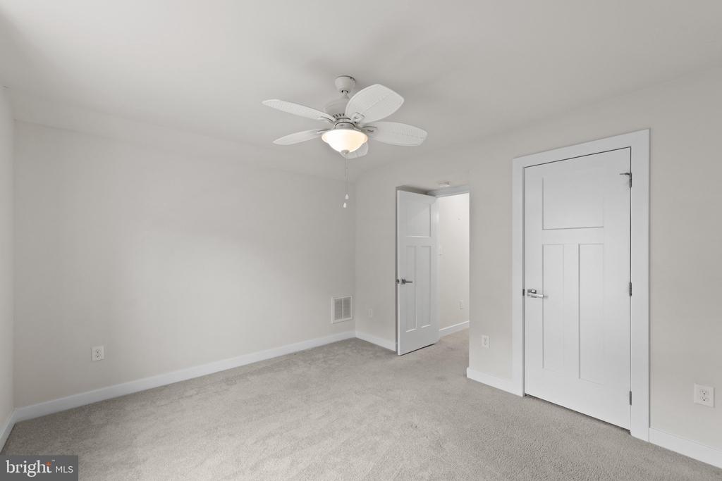 36611 RED CEDAR LOOP Unit: 19