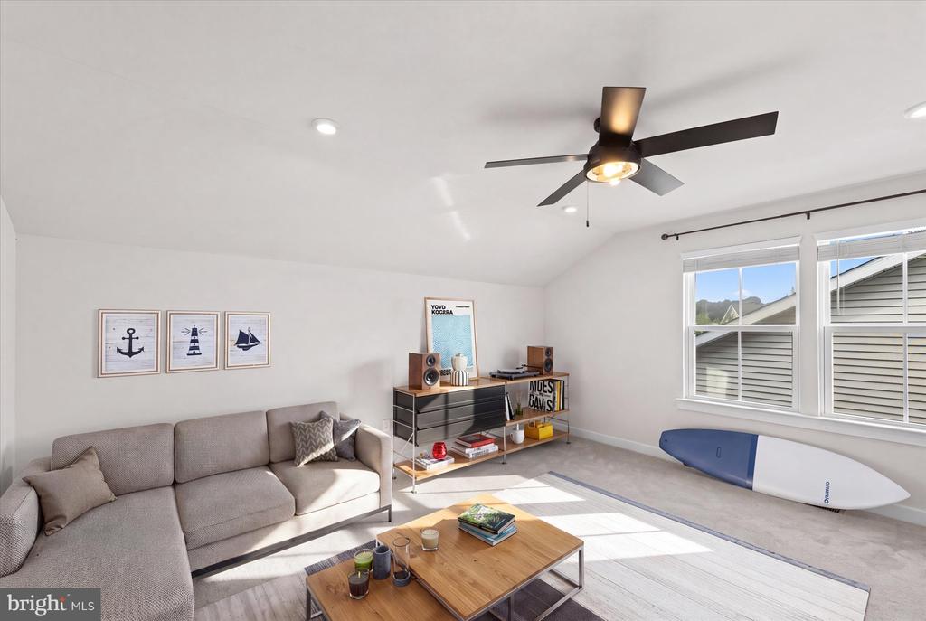 36611 RED CEDAR LOOP Unit: 19