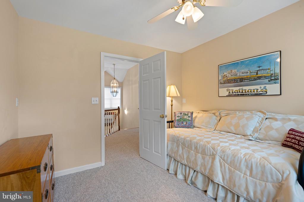 486 BETHANY LOOP