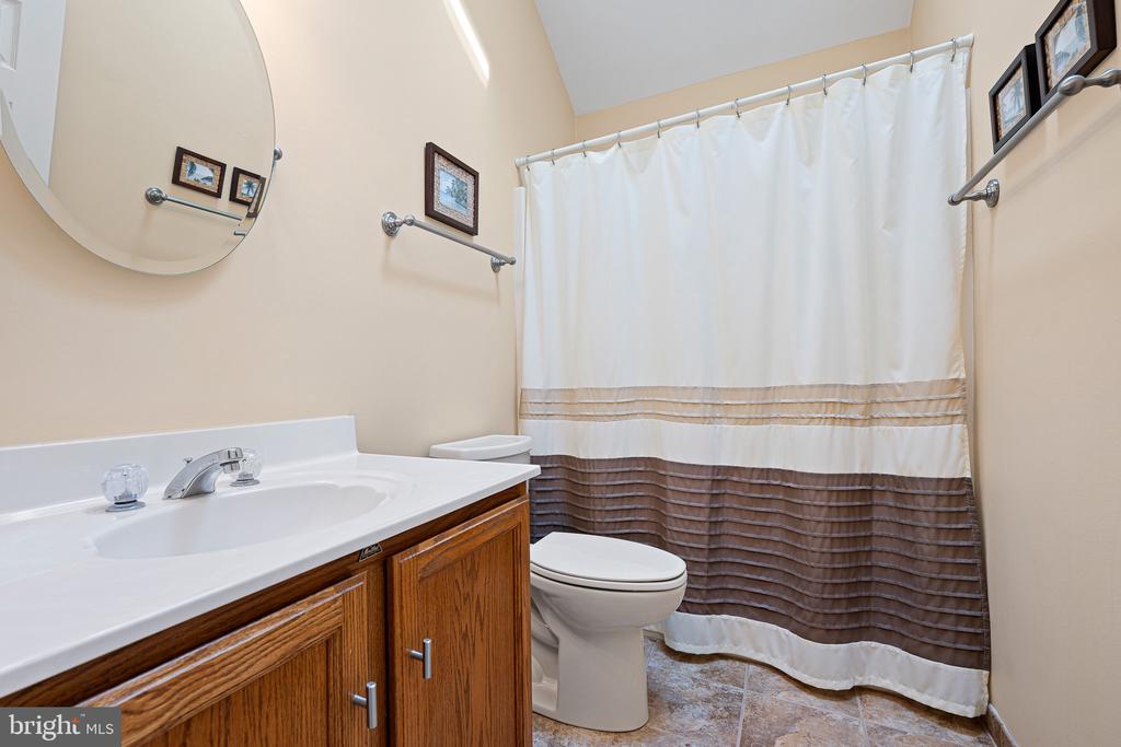 486 BETHANY LOOP