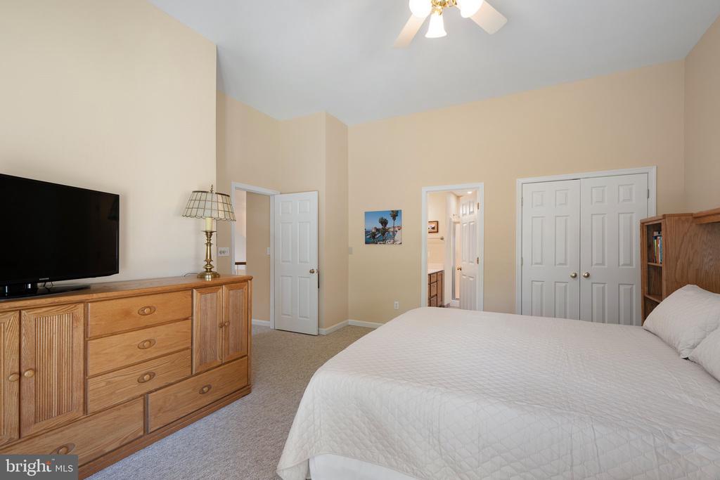 486 BETHANY LOOP