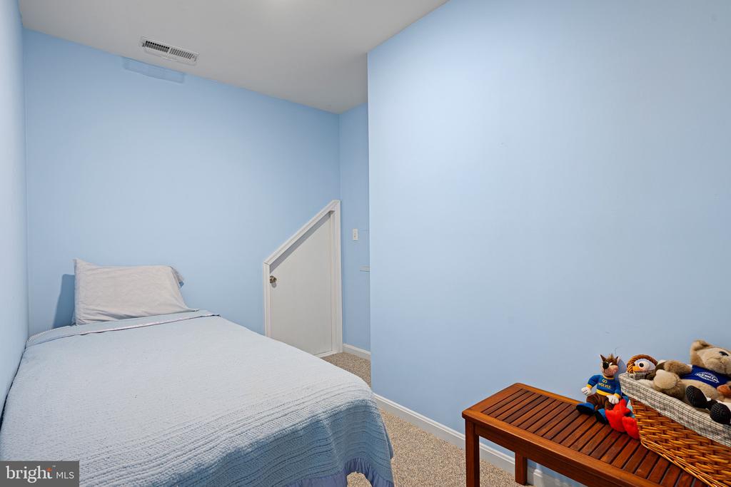 486 BETHANY LOOP