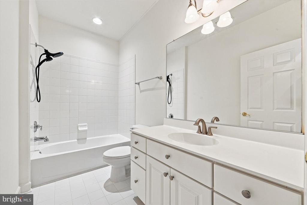 30897 FRESH POND DRIVE