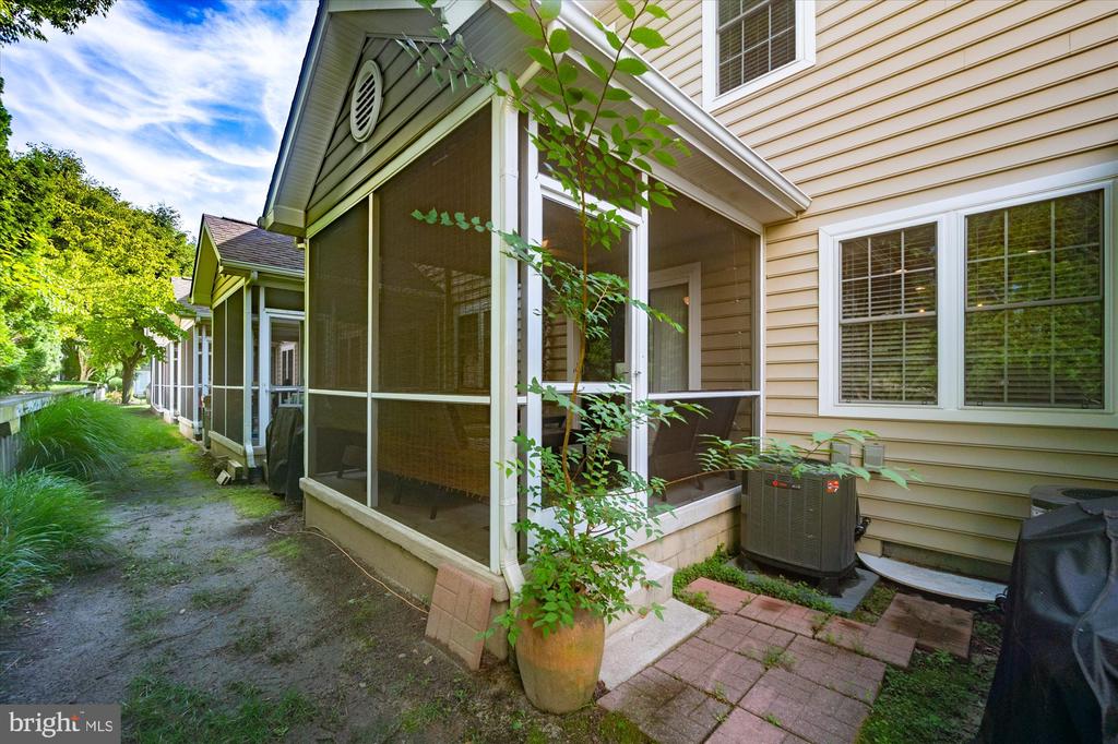 20411 JEB DRIVE