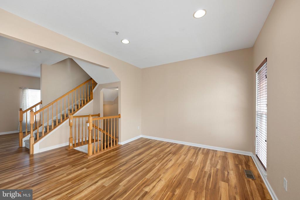 22 PIER POINT DRIVE