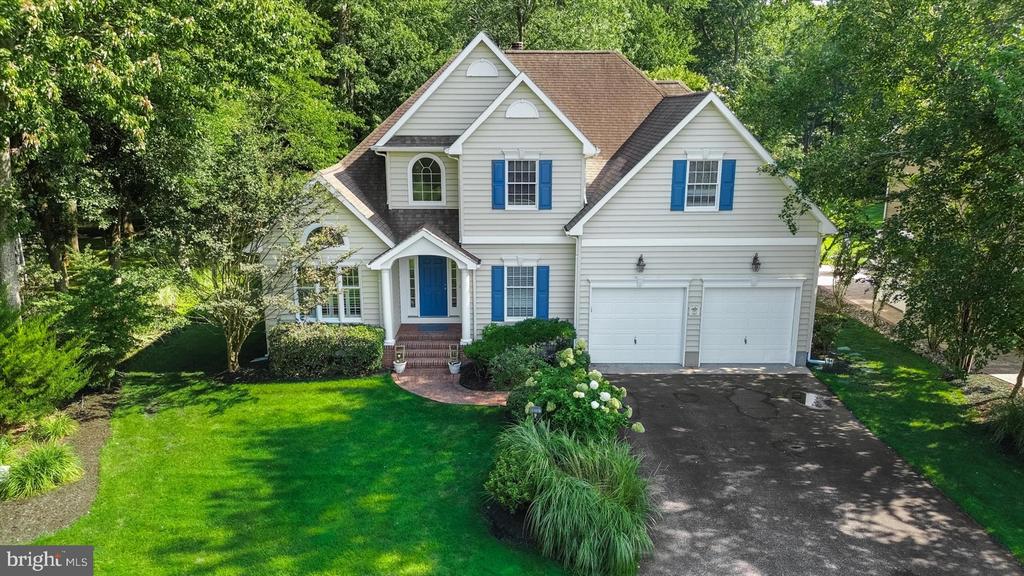 323 WALKABOUT ROAD