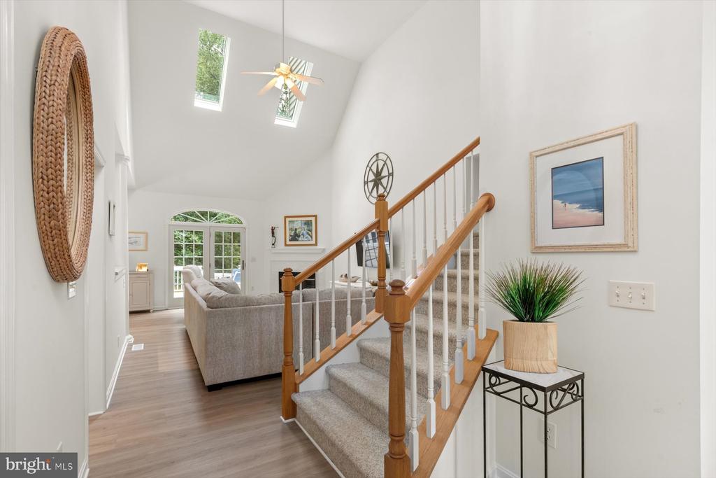 323 WALKABOUT ROAD