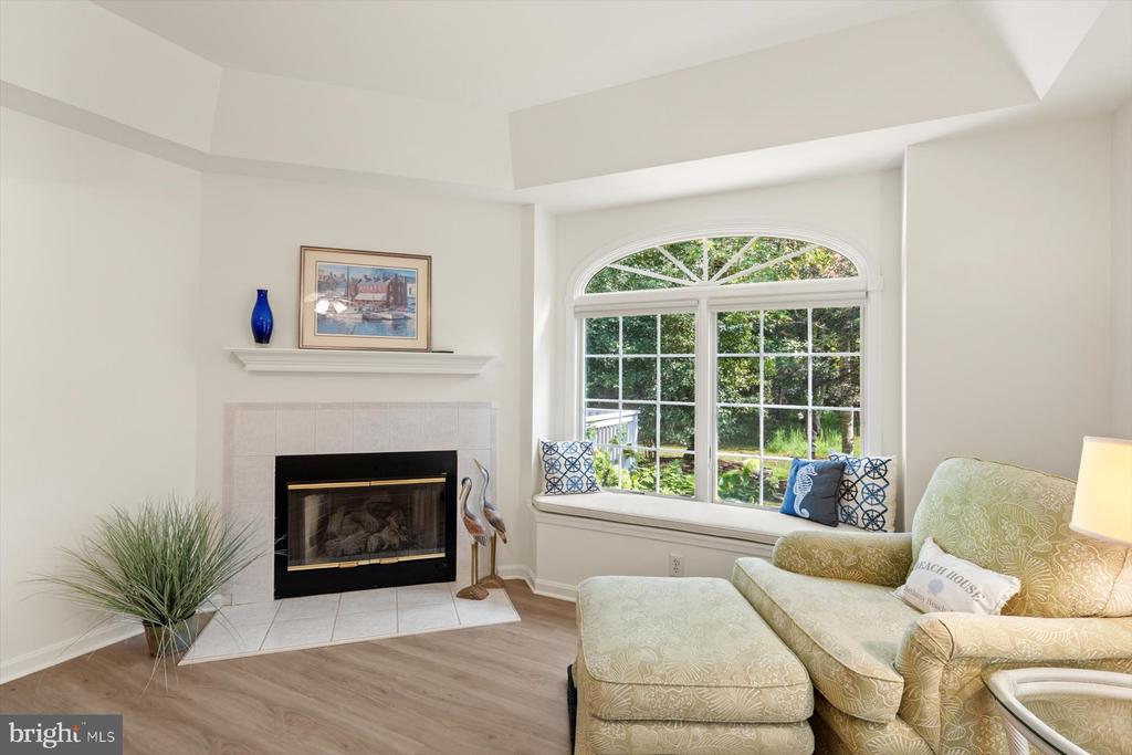 323 WALKABOUT ROAD