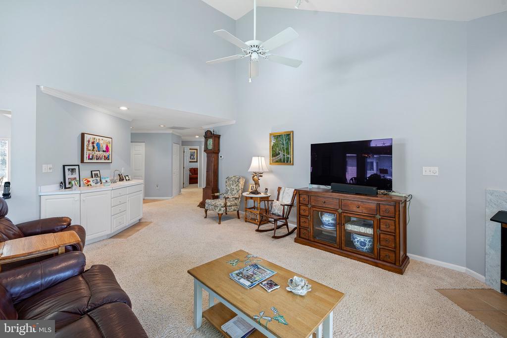 324 WALKABOUT ROAD