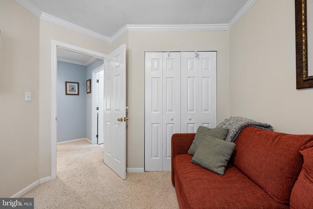 324 WALKABOUT ROAD