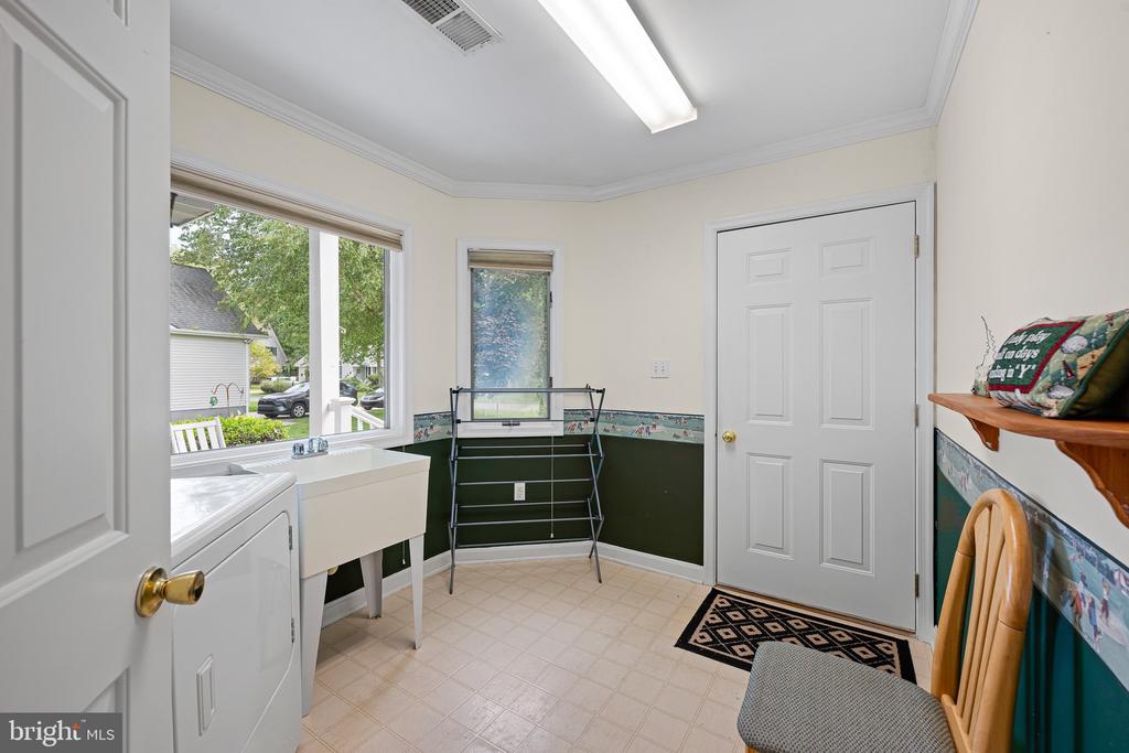324 WALKABOUT ROAD