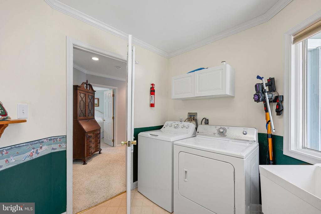 324 WALKABOUT ROAD