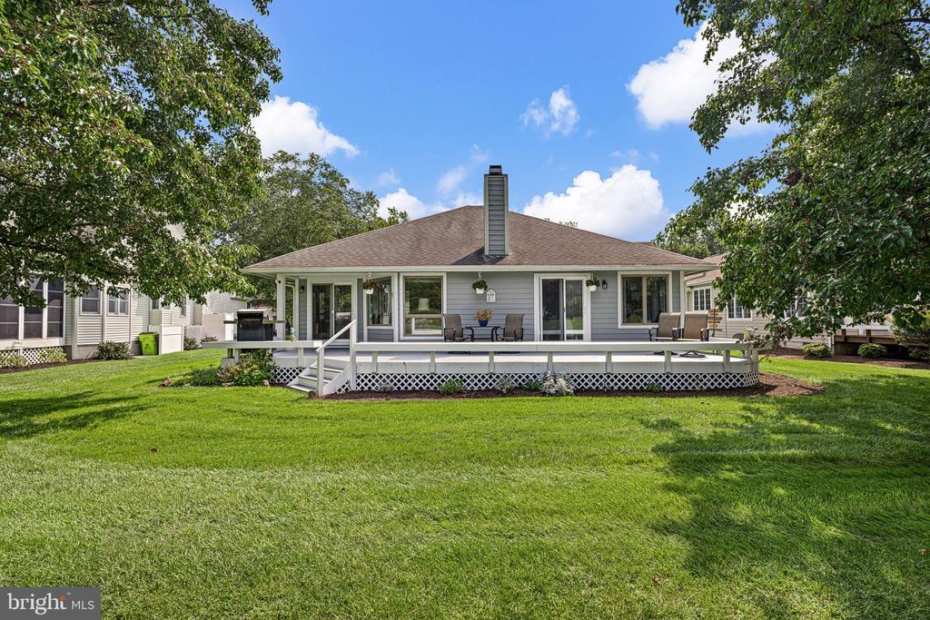 324 WALKABOUT ROAD
