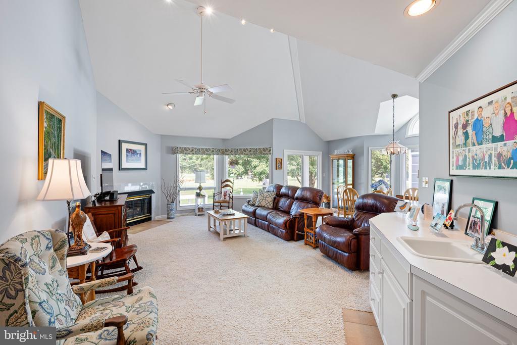 324 WALKABOUT ROAD
