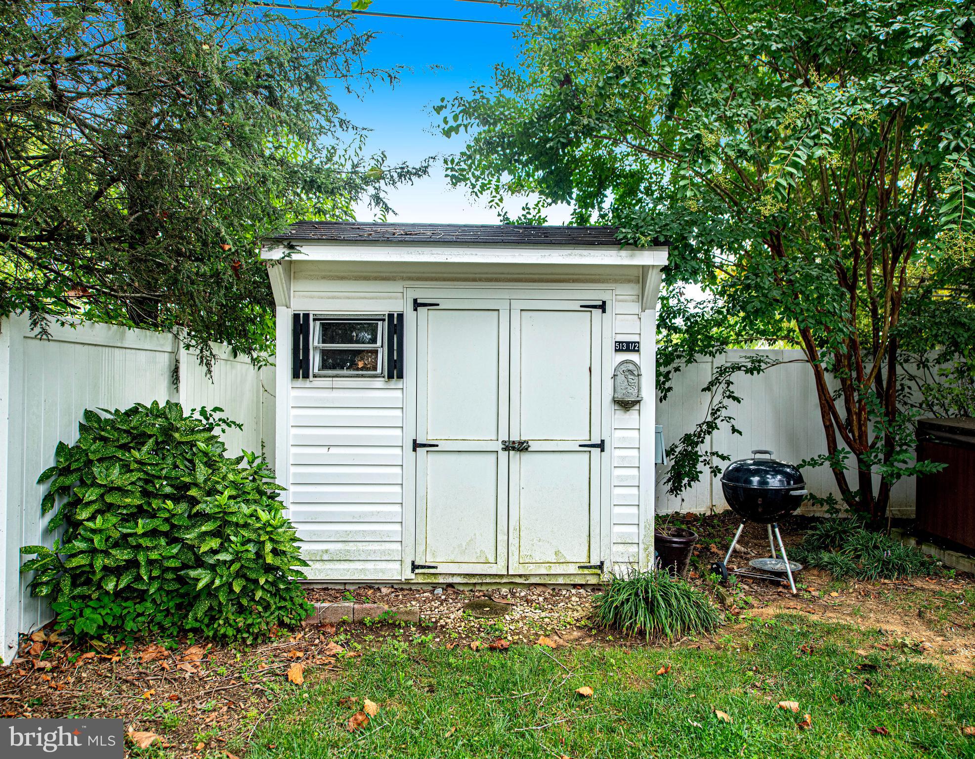 513 Idlewild Rd