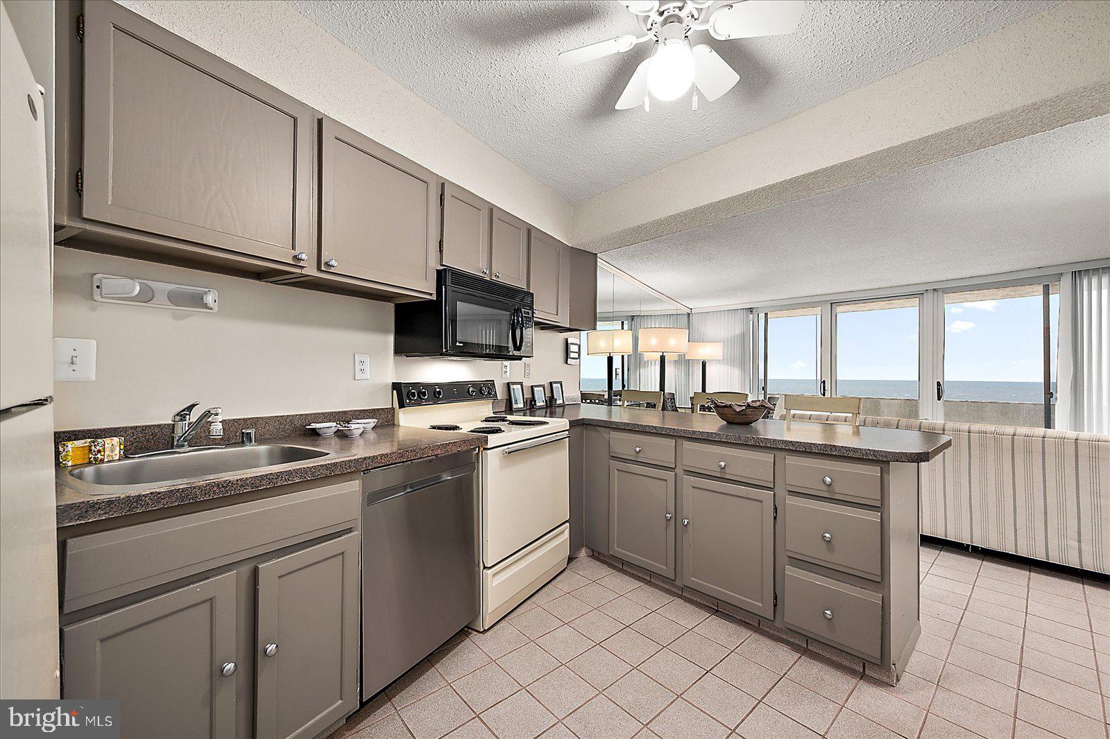 8500 COASTAL HIGHWAY 1103