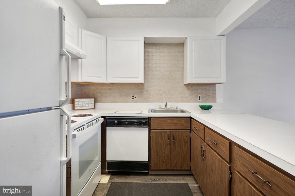 13110 COASTAL HIGHWAY Unit: 307