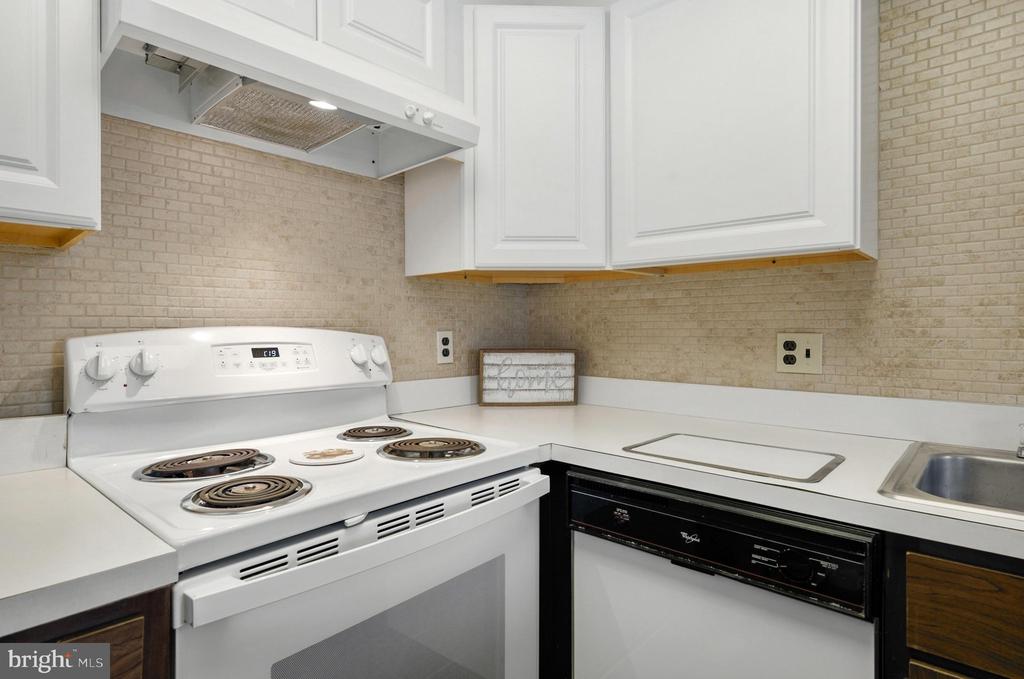 13110 COASTAL HIGHWAY Unit: 307