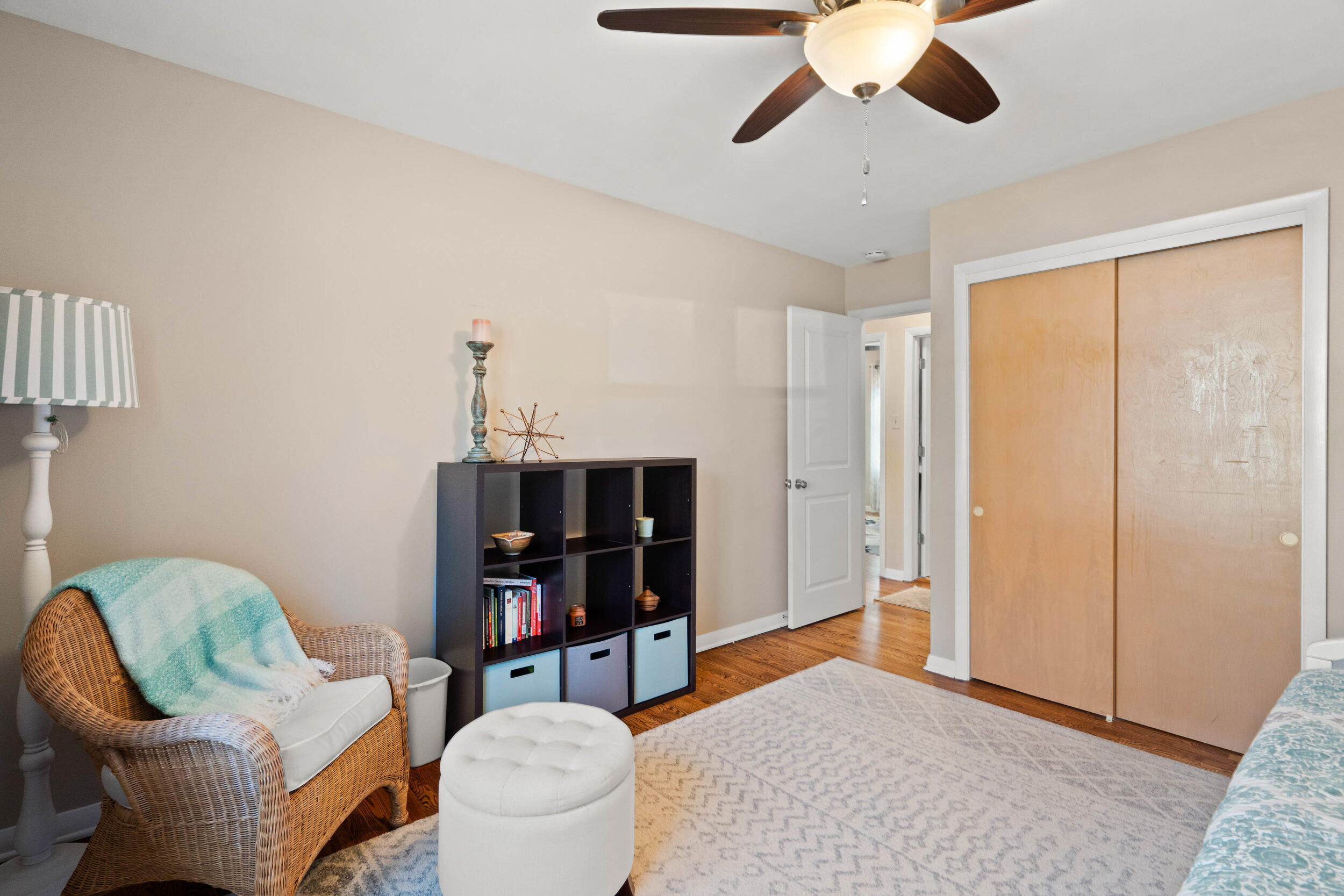 412 MAPLEWOOD DR