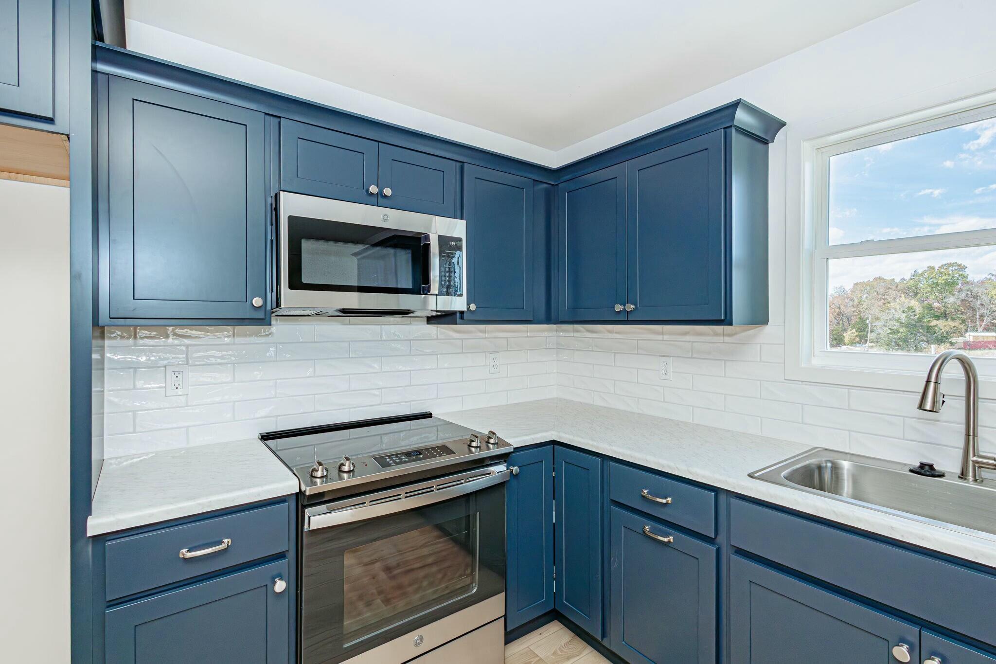 2617 FRAZIER LP