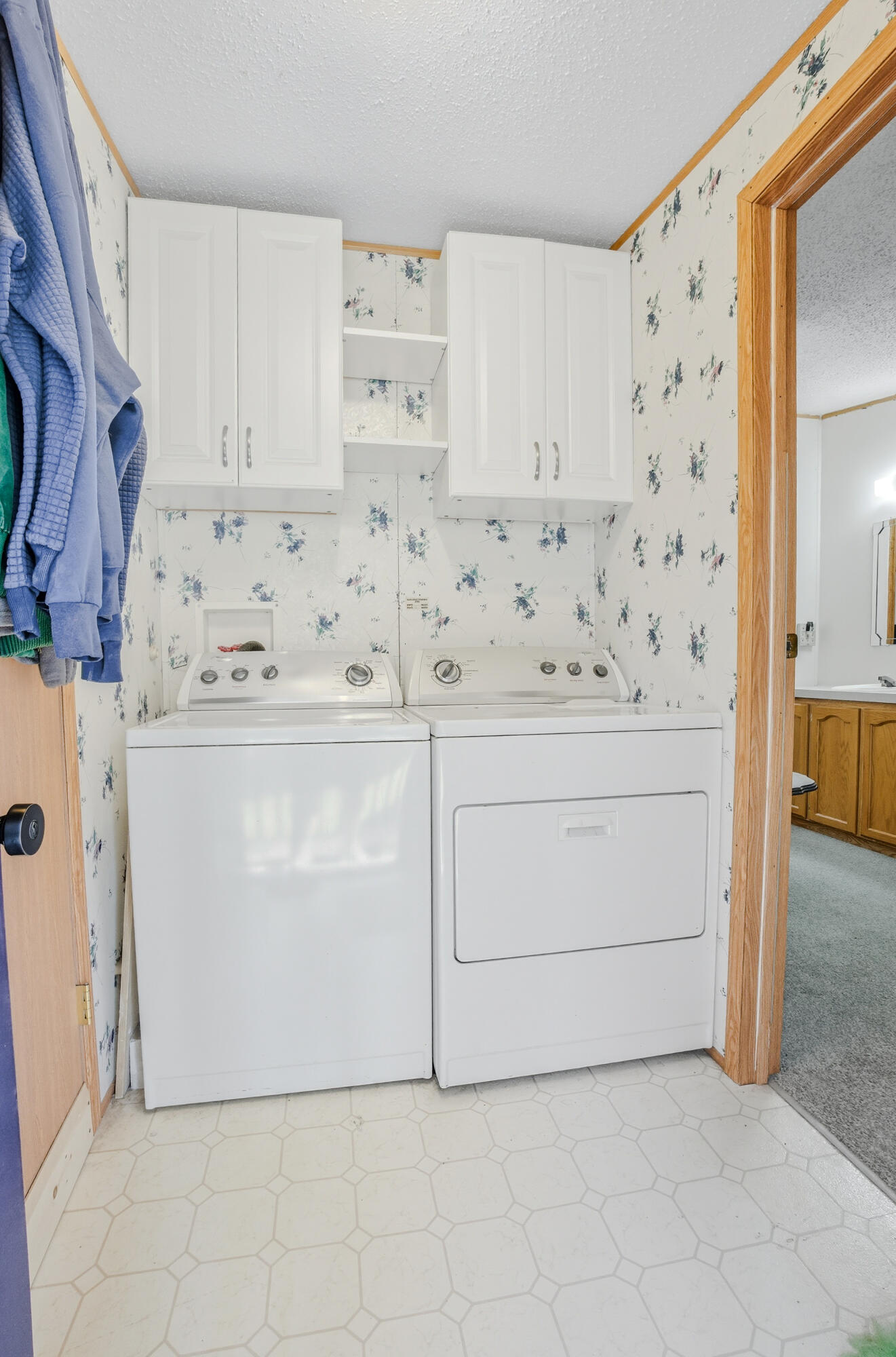 5261 N BURNING BUSH RD