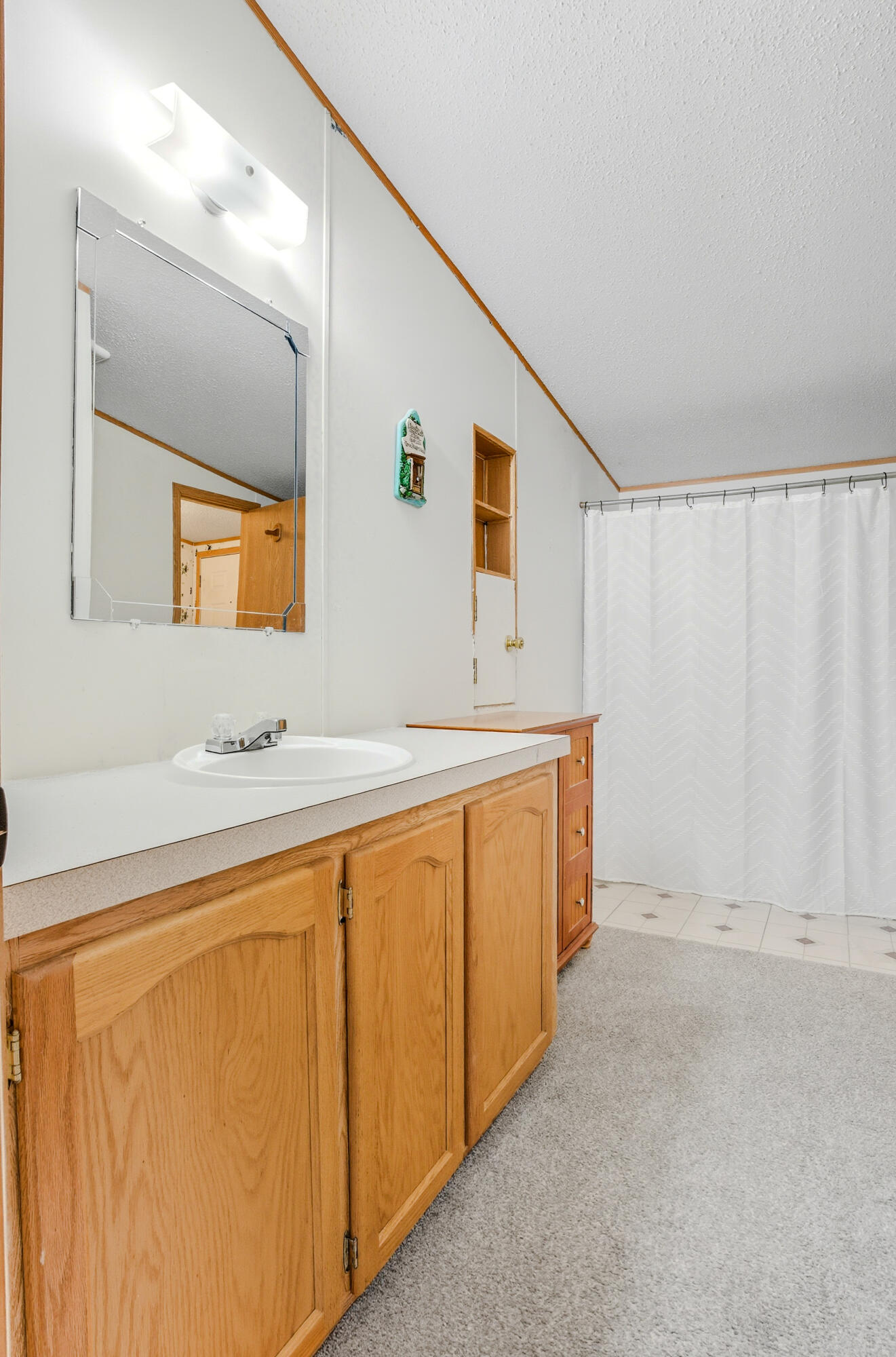 5261 N BURNING BUSH RD