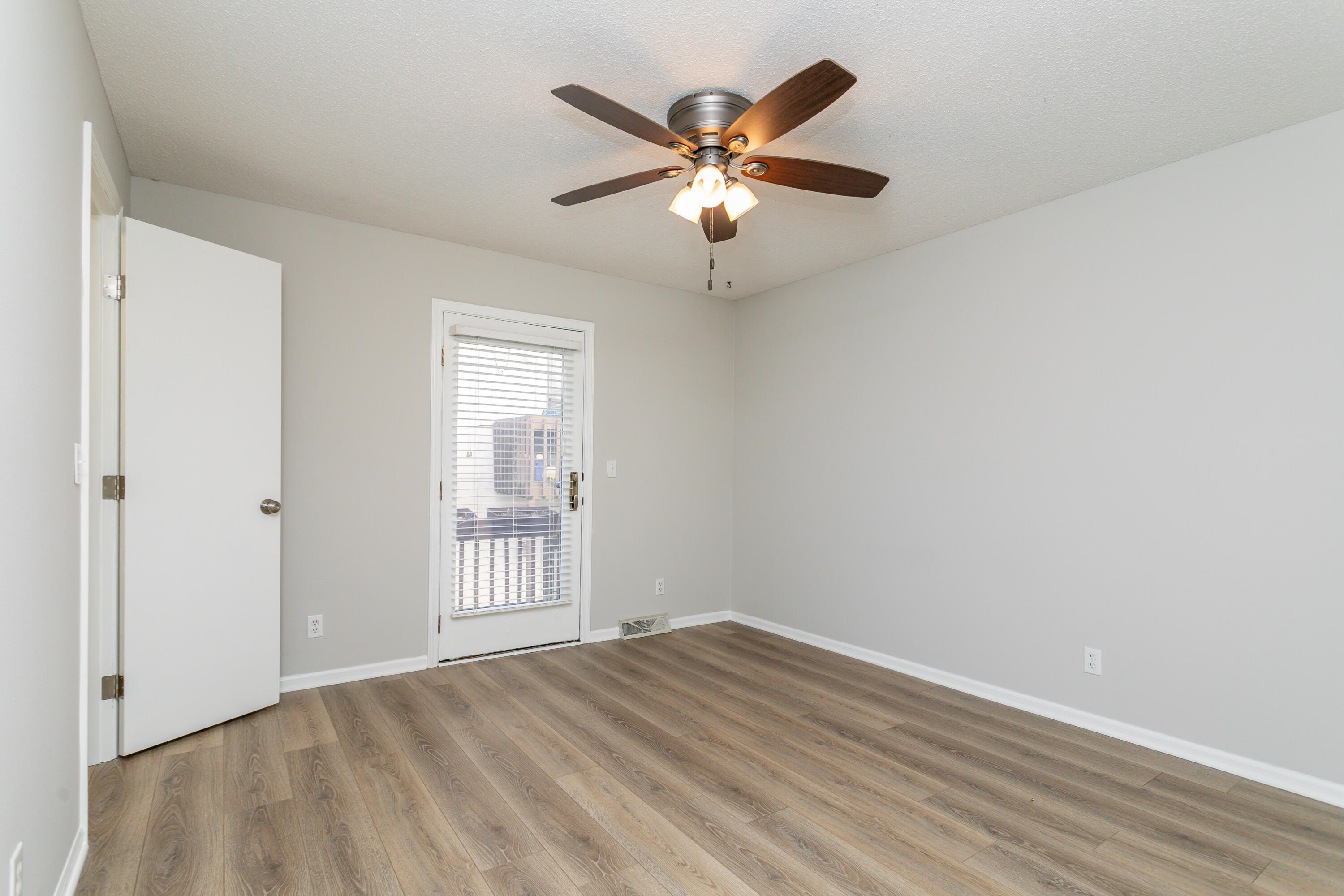 1105 PARK DEVILLE PL