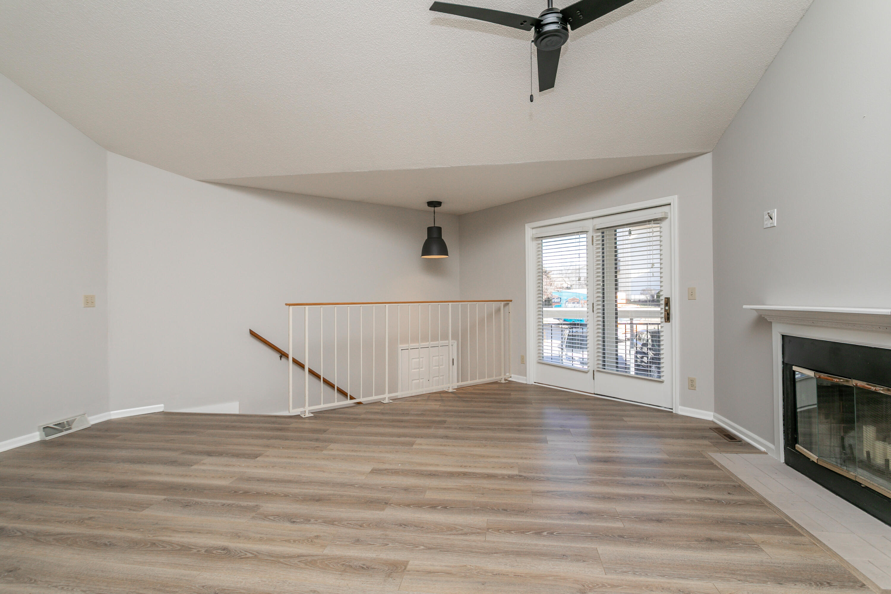 1105 PARK DEVILLE PL
