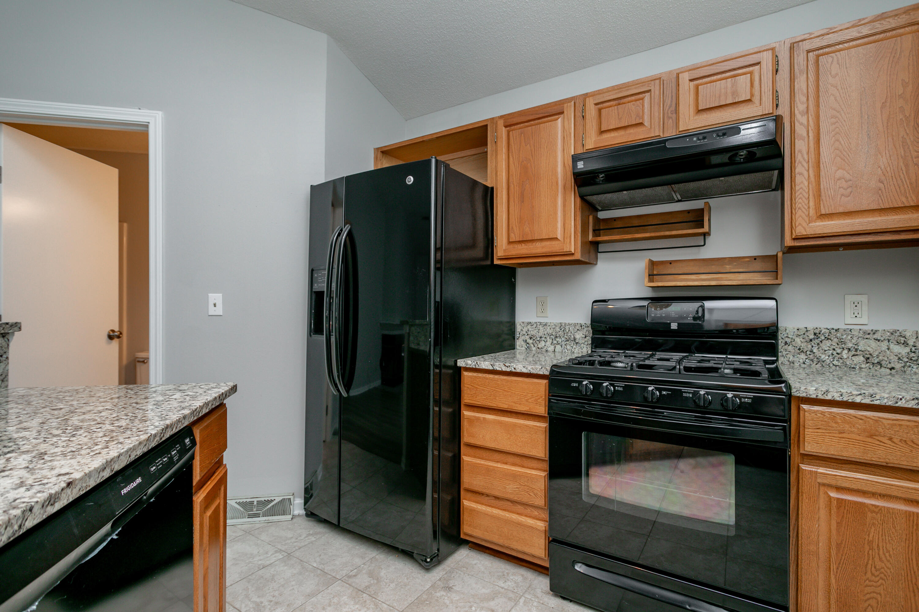 1105 PARK DEVILLE PL